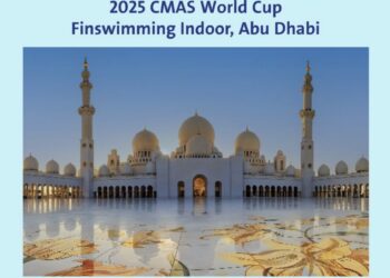 بطولة العالم للسباحة بالزعانف