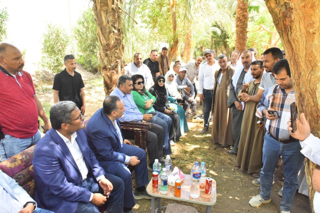 محافظ أسيوط يوجه بالتنفيذ الفوري لمطالب أهالي عرب مطير بالبداري أهالي عرب مطير البداري