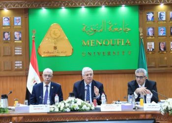 موعد بدء الدراسة بالجامعات والمعاهد