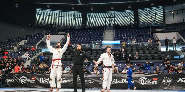 بطولة أبوظبي جراند سلام للجوجيتسو تفتتح موسمها الجديد من إسطنبول غدا بطولة أبوظبي جراند سلام للجوجيتسو