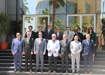الجامعات الأهلية