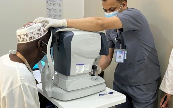 جمعية يبصرون تنفذ حملة لإزالة المياه البيضاء للحجاج جمعية يبصرون