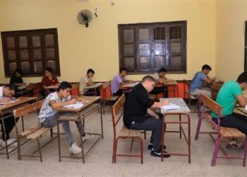 رابط تقديم الصف الأول الثانوي