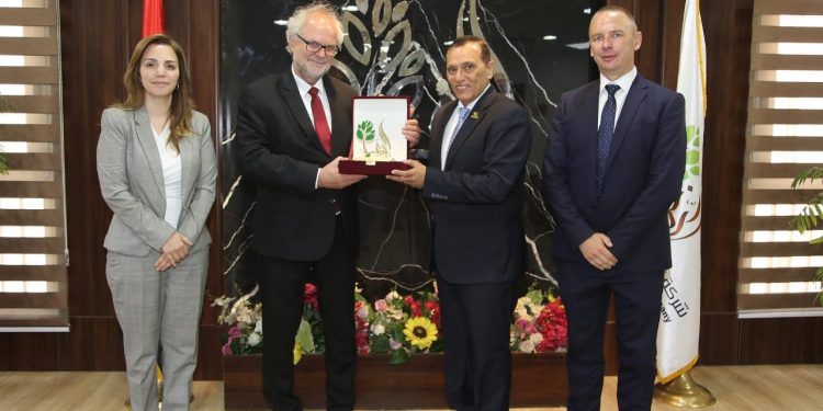 تصنيع آلات زراعية