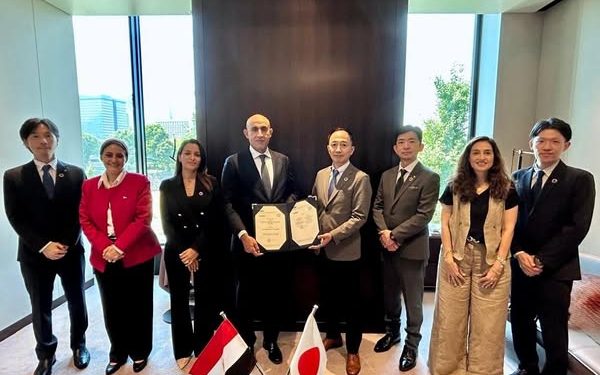 شركة كاسيو ميدل إيست اليابانية تدرب معلمي الرياضيات شركة كاسيو ميدل إيست