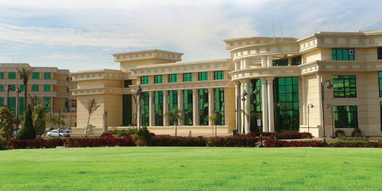 مصاريف جامعة أكتوبر للعلوم الحديثة والآداب