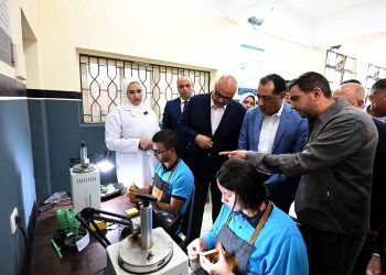 مدرسة إيجيبت جولد الثانوية تؤهل الطلاب لسوق الذهب مدرسة إيجيبت جولد