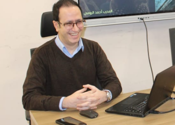 الكتاب الصحفي أحمد الرومي