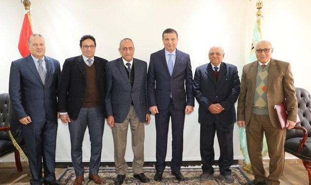 د. أيمن أبوحديد ووفد جمعية فلاحة البساتين يبحثون التعاون المشترك مع وزير الزراعة جمعية فلاحة البساتين