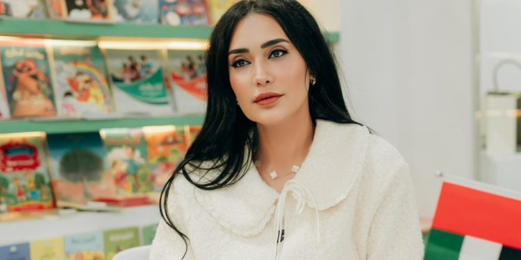 «قرية الظلام» تسرق الأضواء.. سعاد صليبي تضيء سماء القاهرة بفانتازيا اليافعين الروائية اللبنانية سعاد صليبي