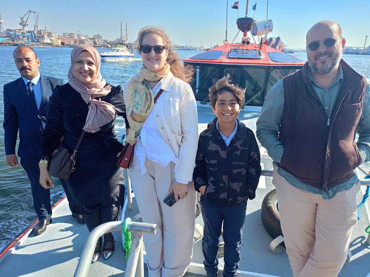 مروة العليدي ترافق ملك مصر السابق وأسرته في بورسعيد مروة العليدي ترافق ملك مصر السابق وأسرته في بورسعيد