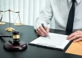 استشارات قانونية مجانية