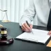 استشارات قانونية مجانية اون لاين: دليلك الشامل للأمان القانوني في السعودية استشارات قانونية مجانية